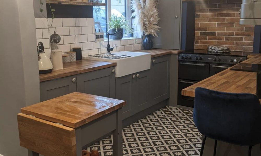 Kitchen fitting services in Bristol by Casa Maintenance